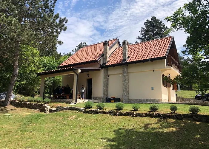 4 Seasons House Semesterbostad *