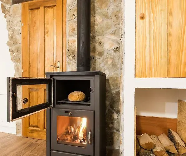 Semesterbostad 4 Seasons House Roč