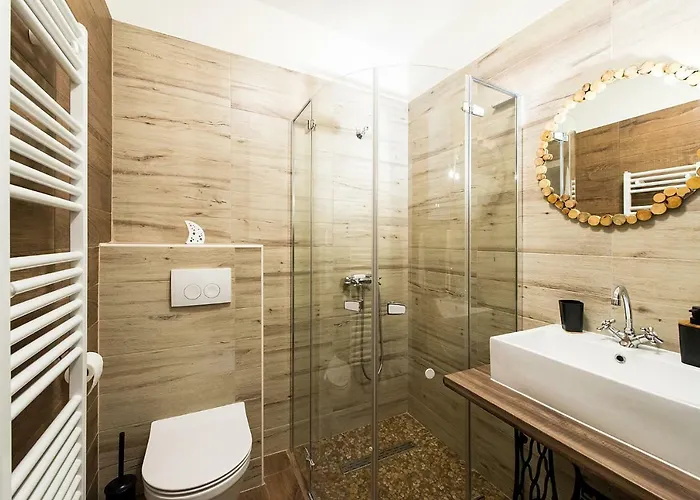 4 Seasons House Roč