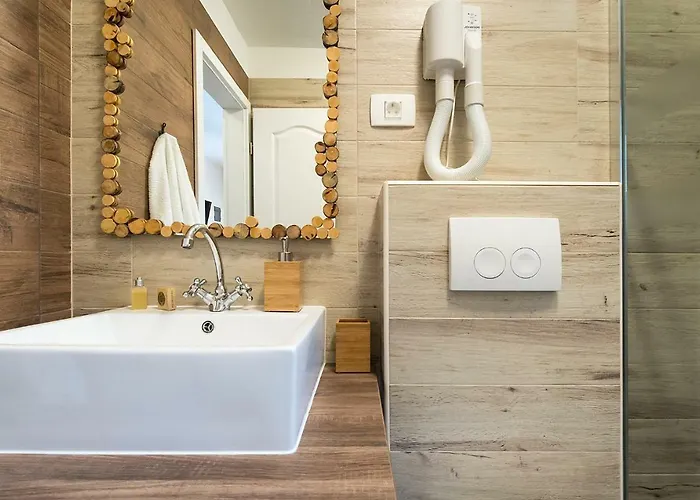 4 Seasons House * Roč