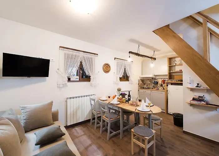 4 Seasons House Semesterbostad *