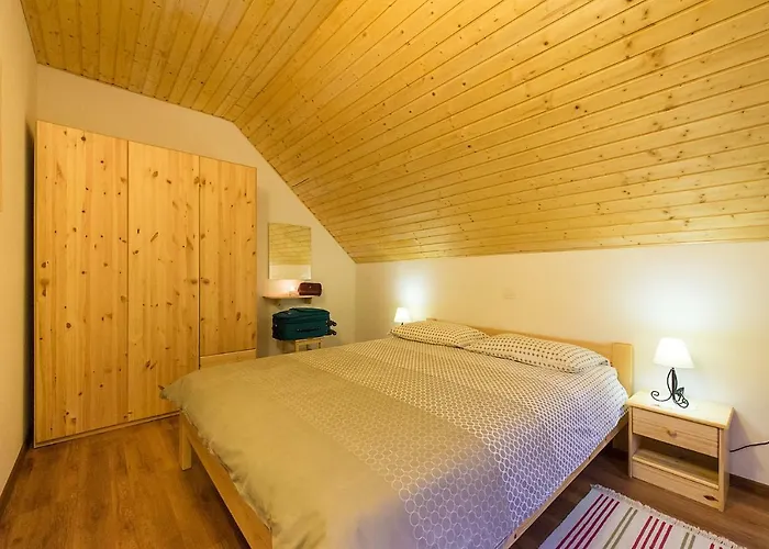 Hébergement de vacances 4 Seasons House Roč