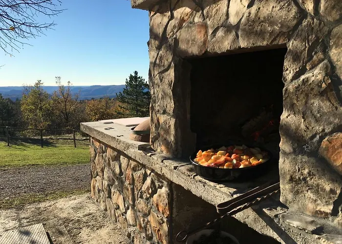 4 Seasons House Roč